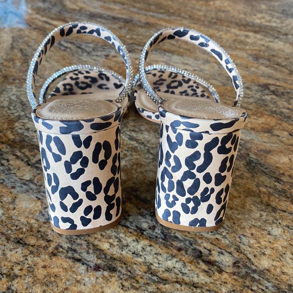 Vince Camuto leopard sandals - Picture 3 of 11